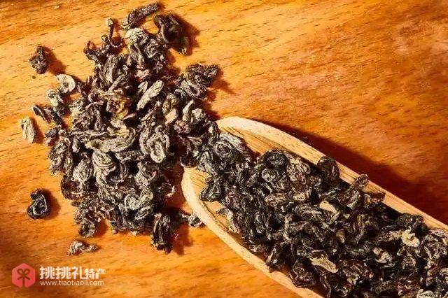 图为巫溪老鹰茶