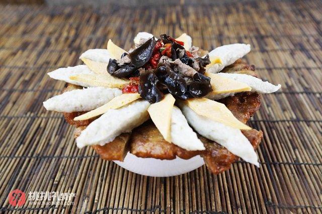 图为衡阳特色美食土头碗