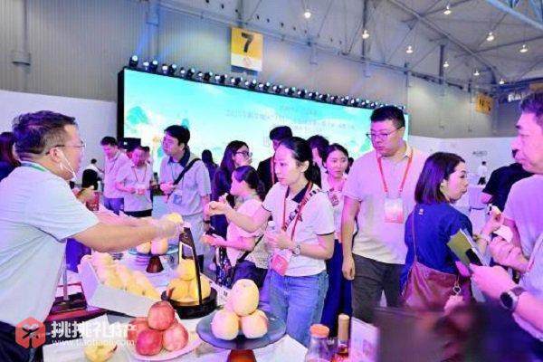 图为活动现场照片2（成都农博会组委会供图）