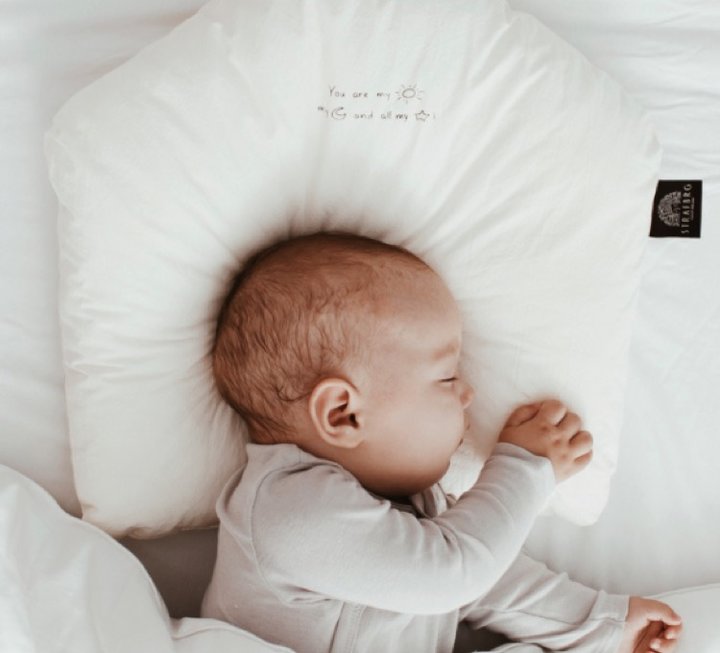德国舒适宝婴儿透气定型枕2