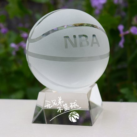 毕业纪念品：NBA水晶篮球摆件送男生朋友同学定制礼物